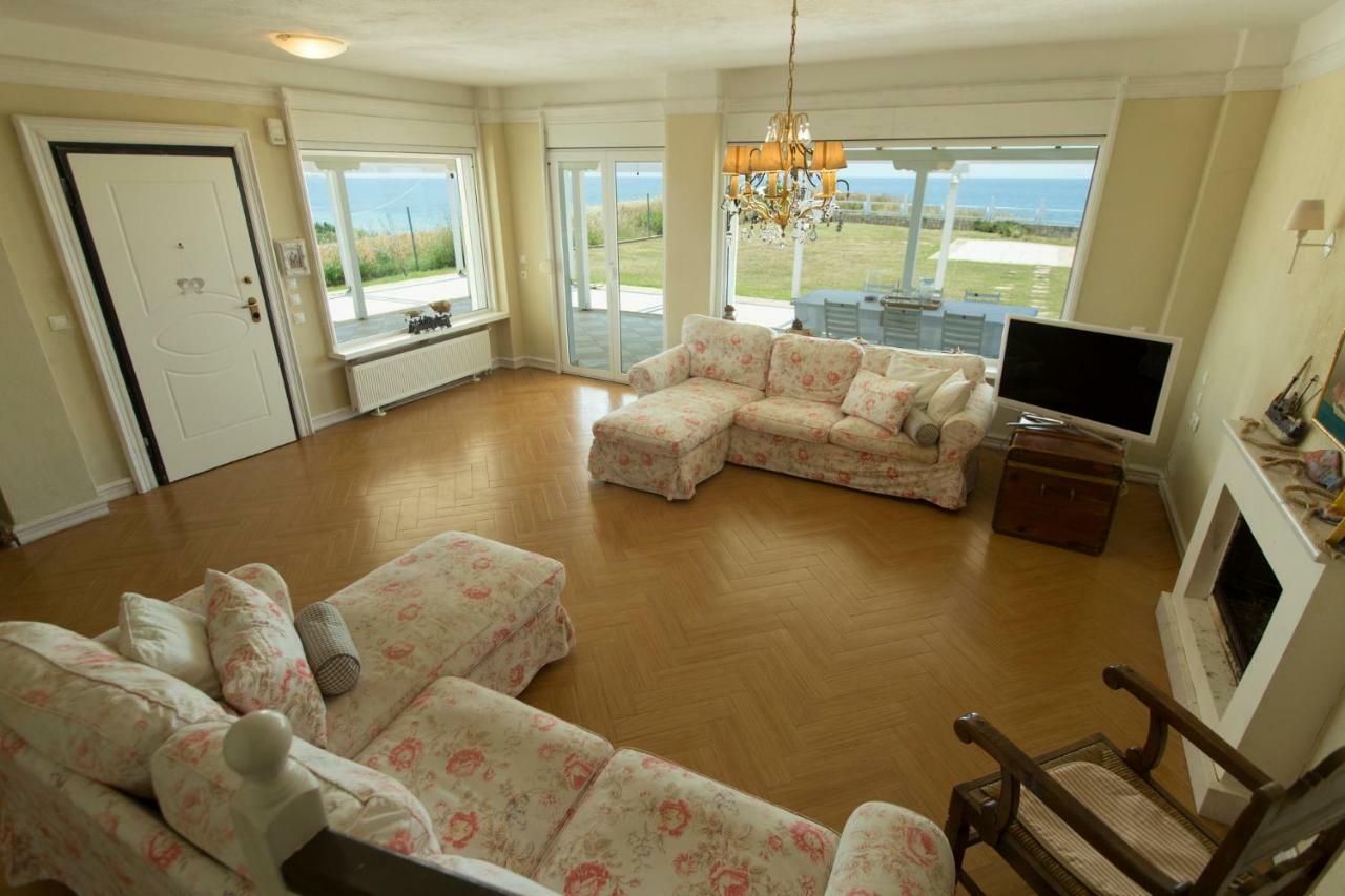 Magnificent Seascape Villa On A Secluded Beach Nea Moudhania Exteriör bild