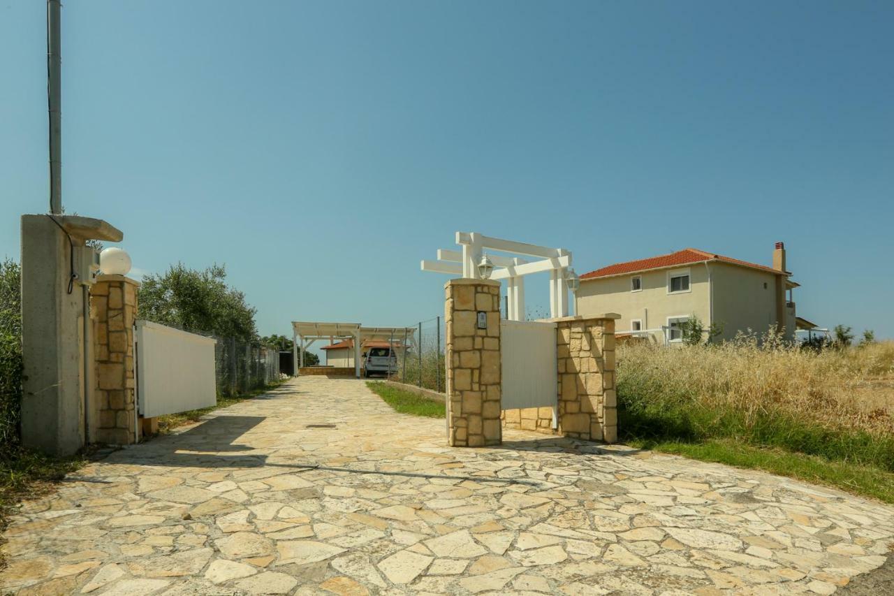 Magnificent Seascape Villa On A Secluded Beach Nea Moudhania Exteriör bild