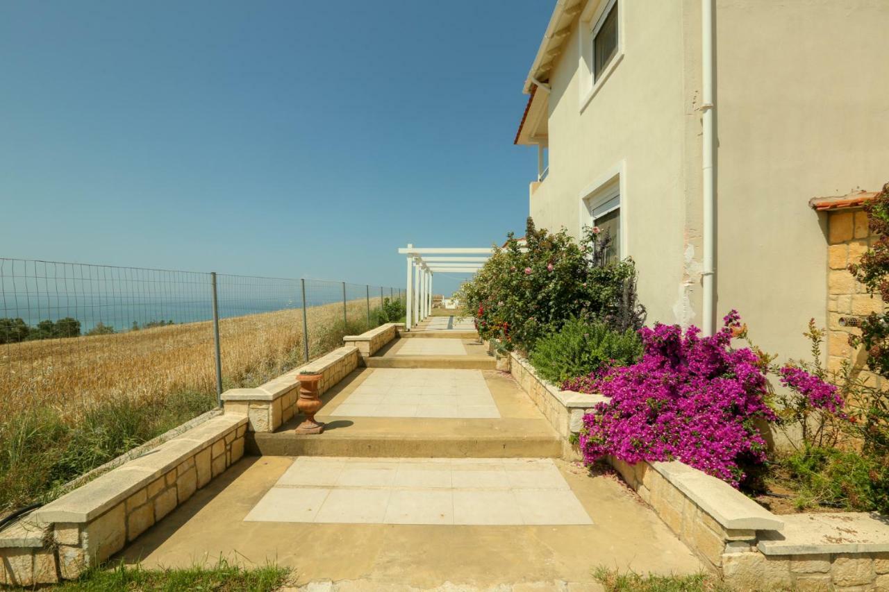 Magnificent Seascape Villa On A Secluded Beach Nea Moudhania Exteriör bild